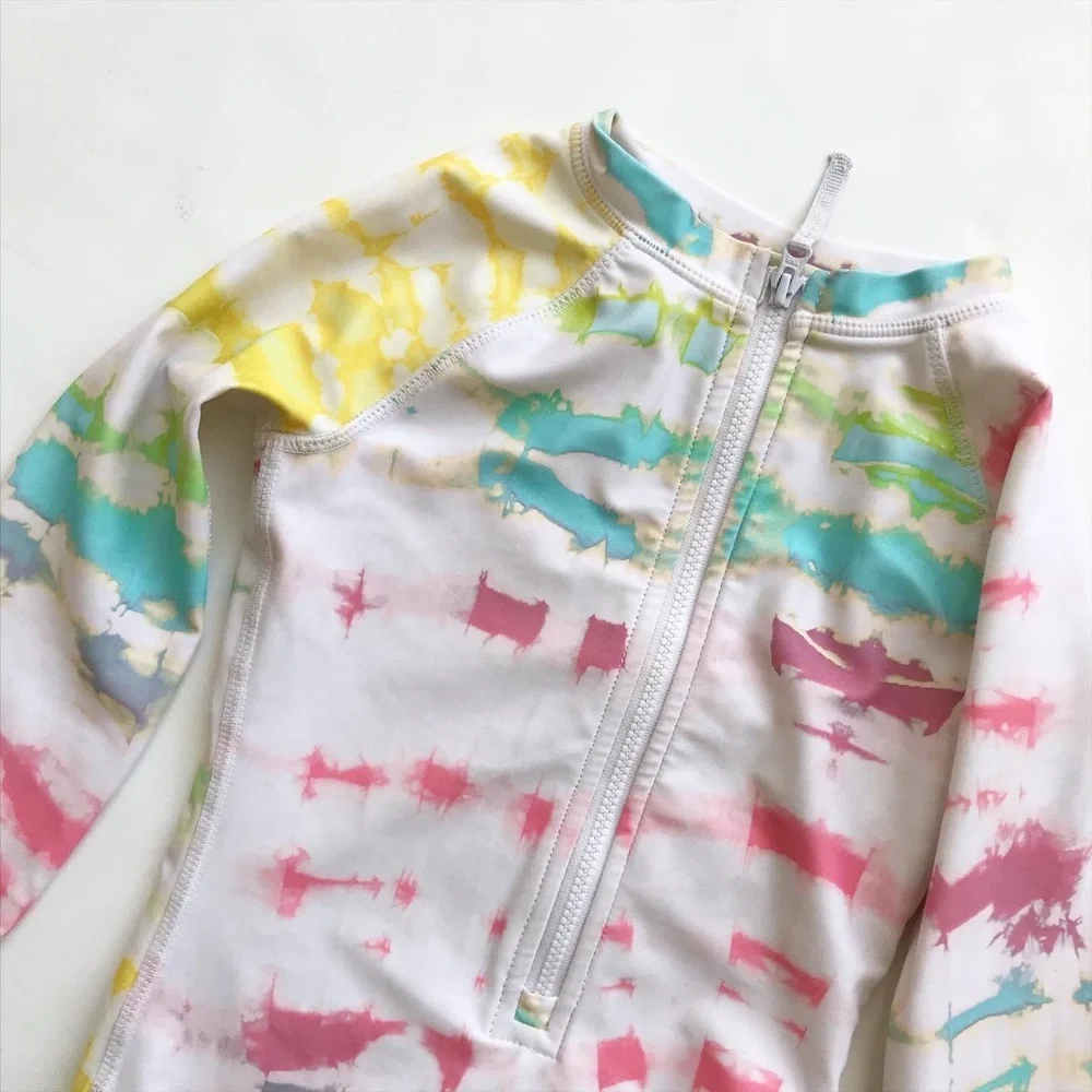 Old Navy tie dye rash guard swimsuit VGUC XS(5T)